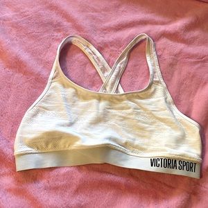 VS Wireless sports bra